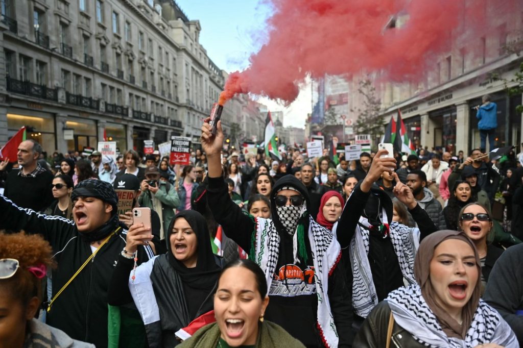 تظاهرة في لندن ضد الحرب على غزة